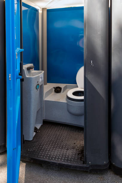 Best Portable bathroom rental  in Clara City, MN