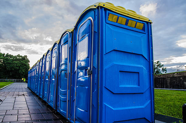 Best Portable toilet rental cost  in Clara City, MN